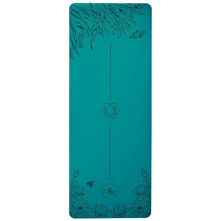 Premium AI Image  Yoga mat rolled up with a water bottle and towel created  with generative ai